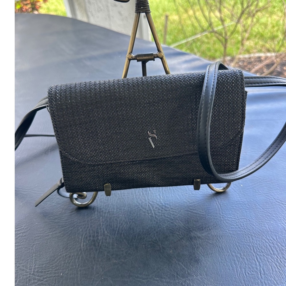 Simply Vera Vera Wang Black Woven Crossbody Bag Wallet On Chain‎ Clutch EUC